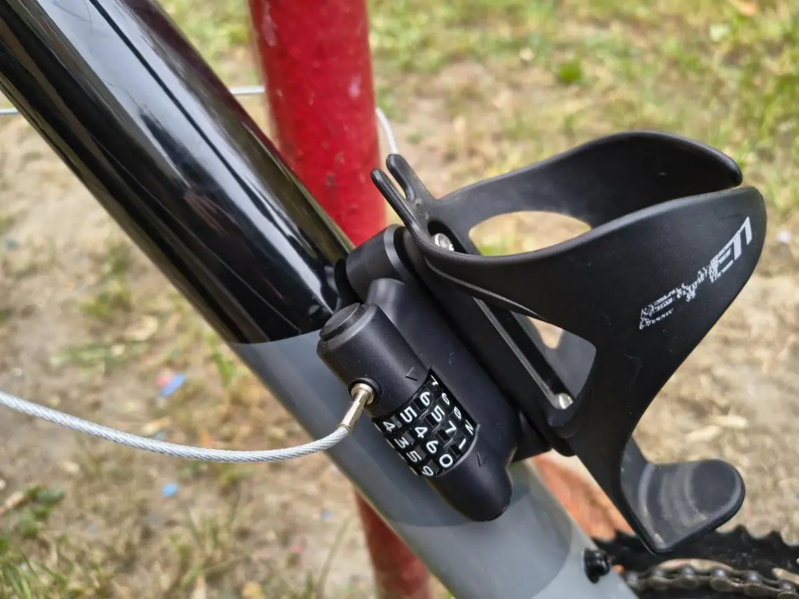 abus sportflex zamontowany pod koszykiem