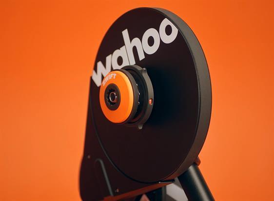 Wirtualne przełożenia w trenażerze. Jak działa Zwift Cog?